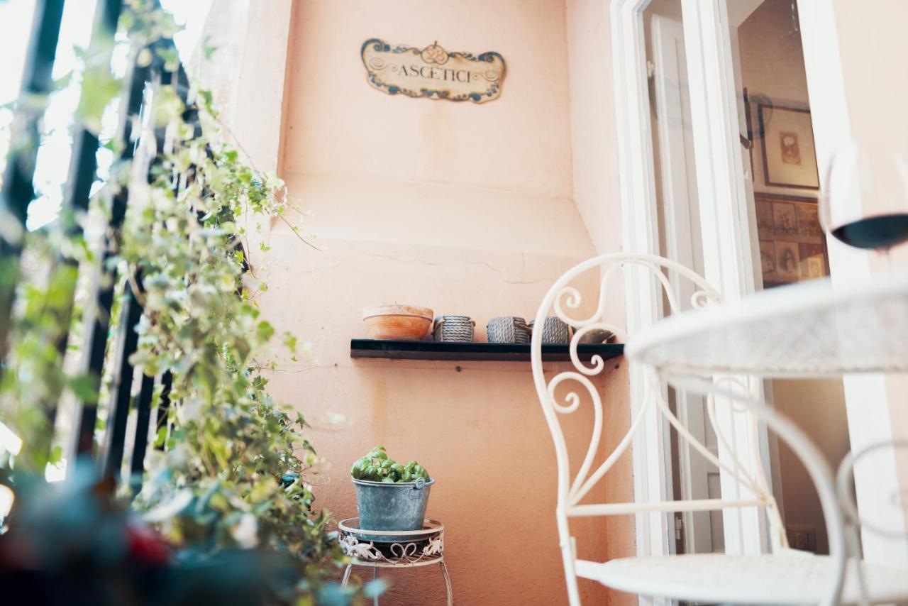 Domus Quiritum Charming, Appartamento D'Epoca A Campo De' Fiori Рим Екстер'єр фото